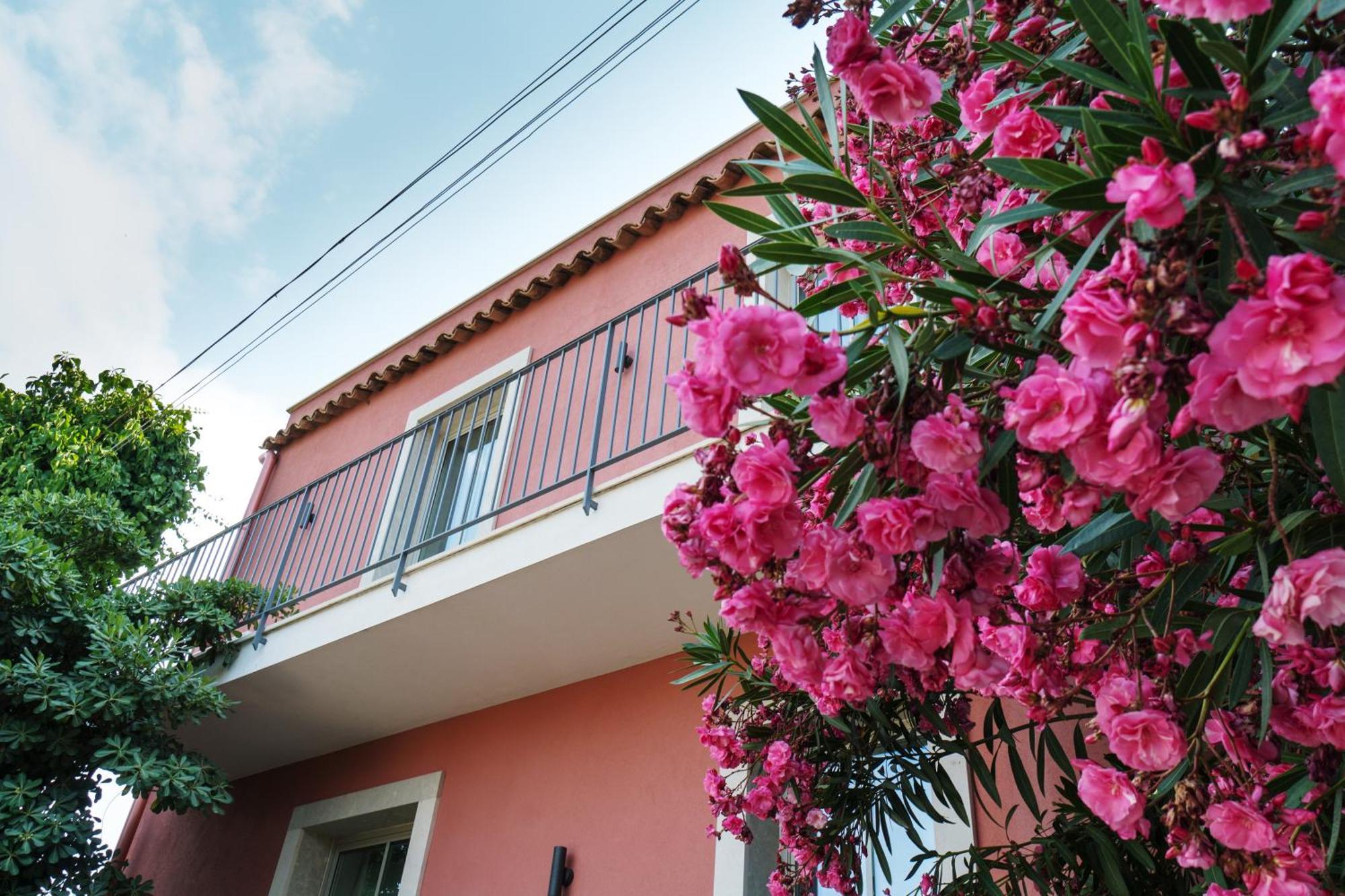 דירות טאורמינה The Charming House מראה חיצוני תמונה